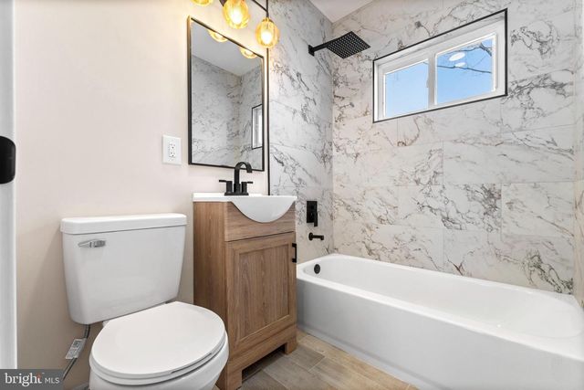 19 CRESCENT DR, Browns Mills, NJ 08015