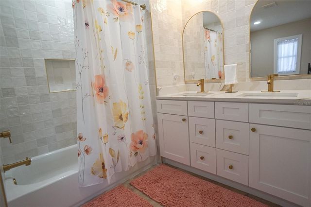 929 LANTANA AVENUE, Clearwater Beach, FL 33767