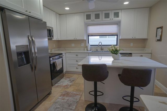 929 LANTANA AVENUE, Clearwater Beach, FL 33767