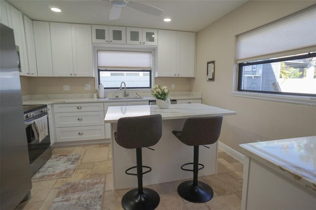 929 LANTANA AVENUE, Clearwater Beach, FL 33767