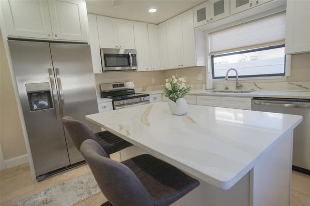 929 LANTANA AVENUE, Clearwater Beach, FL 33767