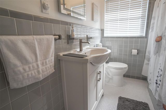 929 LANTANA AVENUE, Clearwater Beach, FL 33767