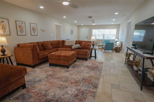 929 LANTANA AVENUE, Clearwater Beach, FL 33767