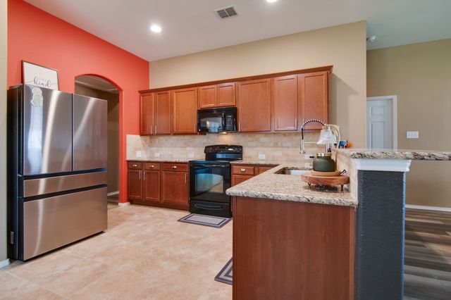 1336 Shelley Drive, Burleson, TX 76028