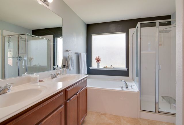 1336 Shelley Drive, Burleson, TX 76028