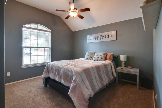 1336 Shelley Drive, Burleson, TX 76028