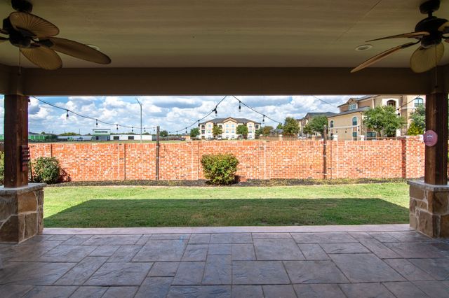 1336 Shelley Drive, Burleson, TX 76028