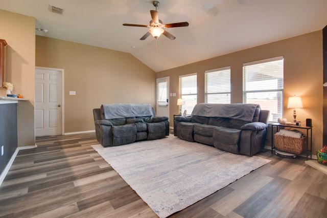 1336 Shelley Drive, Burleson, TX 76028