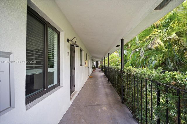 570 NE 69th St 1, Miami, FL 33138