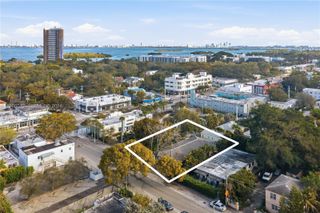 570 NE 69th St 1, Miami, FL 33138