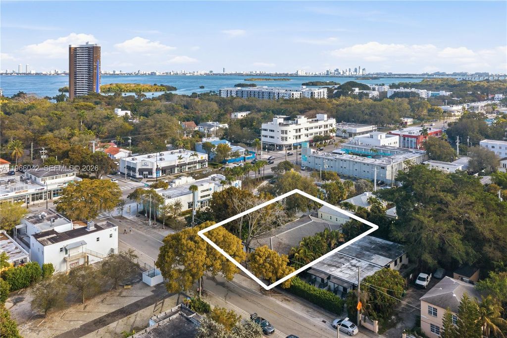 570 NE 69th St 1, Miami, FL 33138