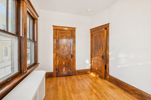 2817 Golden Valley Road, Minneapolis, MN 55411