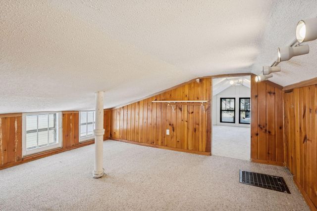 2817 Golden Valley Road, Minneapolis, MN 55411