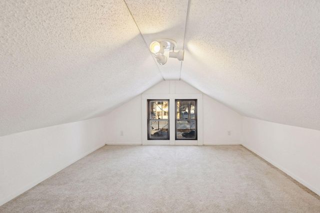 2817 Golden Valley Road, Minneapolis, MN 55411