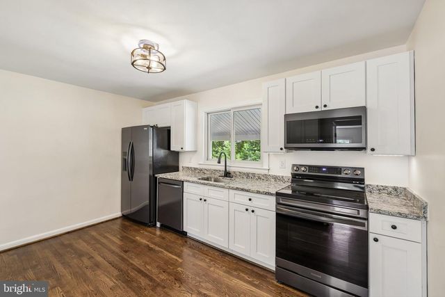 816 MEADOW RD, Severn, MD 21144