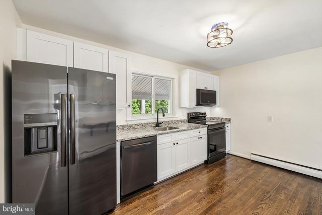 816 MEADOW RD, Severn, MD 21144