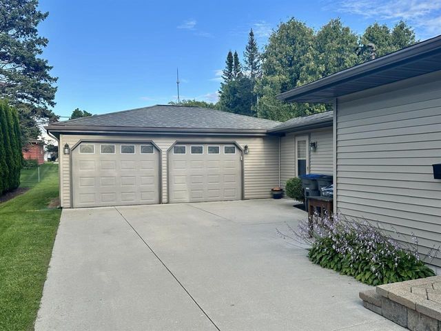 2635 N 30th Street, Sheboygan, WI 53083