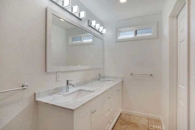 7635 Fallbrook Avenue, West Hills, CA 91304