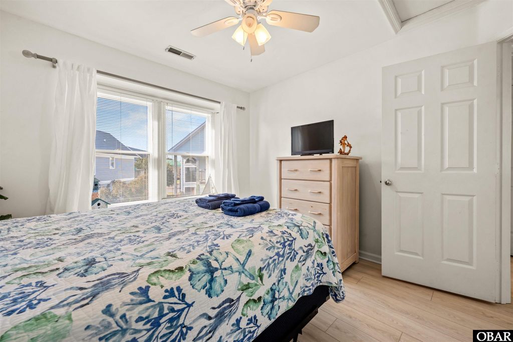 Image 13 of property listing at 1039 Mirage Street Lot 8, Corolla, NC 27927