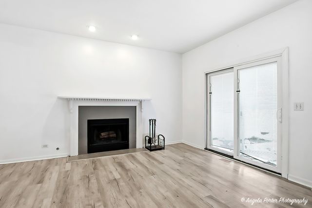 3300 Country Lane, Waukegan, IL 60087