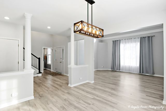 3300 Country Lane, Waukegan, IL 60087