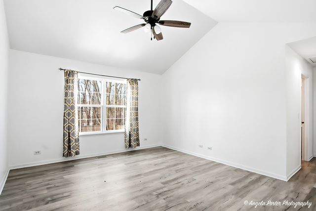 3300 Country Lane, Waukegan, IL 60087