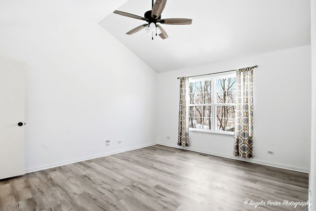 3300 Country Lane, Waukegan, IL 60087