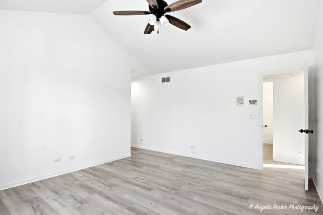 3300 Country Lane, Waukegan, IL 60087