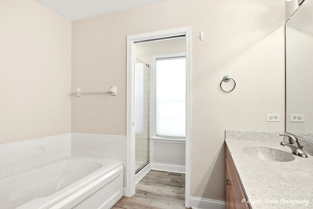 3300 Country Lane, Waukegan, IL 60087