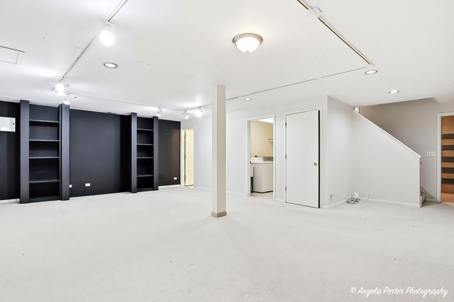 3300 Country Lane, Waukegan, IL 60087