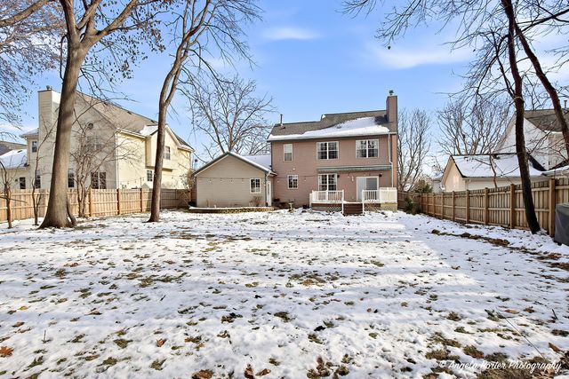 3300 Country Lane, Waukegan, IL 60087