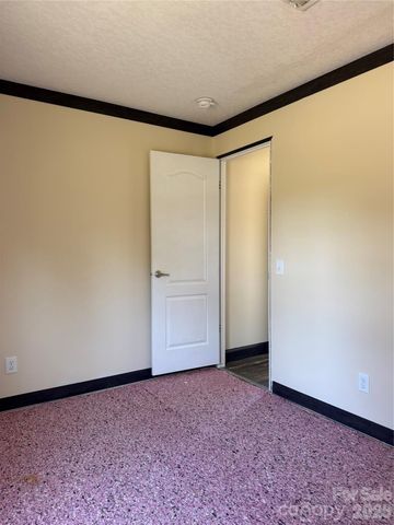 2640 Old Wire Road, Wallace, SC 29596