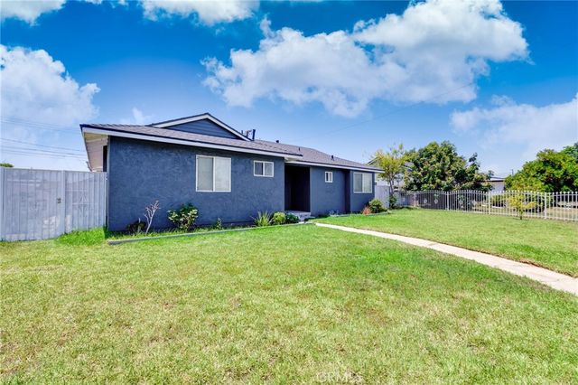 235 S Azusa, West Covina, CA 91791
