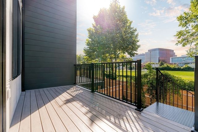 11 Lothrop St 11, Boston, MA 02135