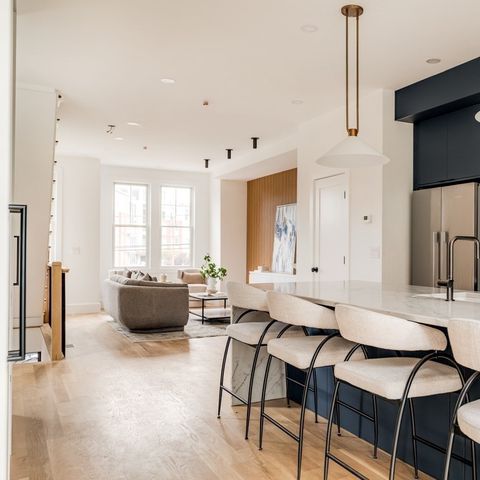 11 Lothrop St 11, Boston, MA 02135