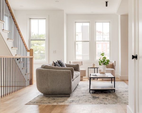 11 Lothrop St 11, Boston, MA 02135