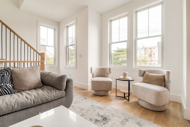 11 Lothrop St 11, Boston, MA 02135