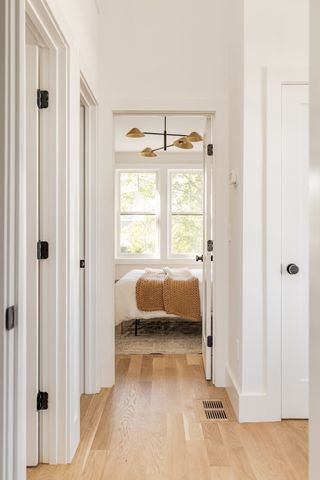 11 Lothrop St 11, Boston, MA 02135