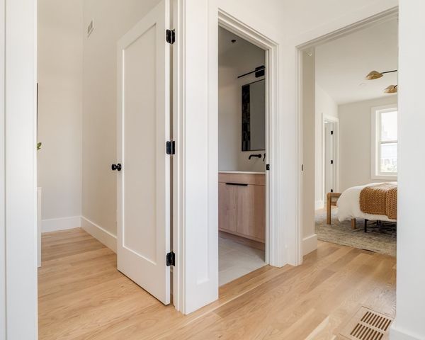 11 Lothrop St 11, Boston, MA 02135