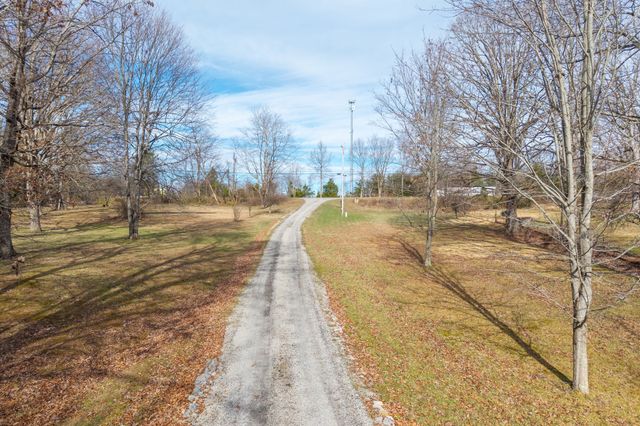 10739 Monterey Hwy, Monterey, TN 38574