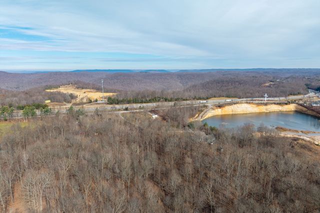 10739 Monterey Hwy, Monterey, TN 38574