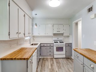 10858 Cassandra Way, Dallas, TX 75228