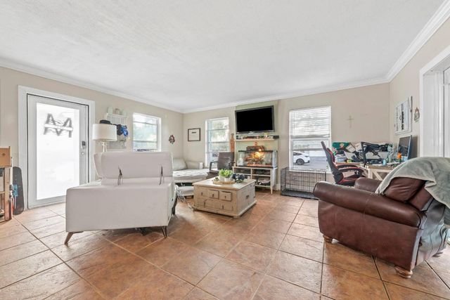 3141 N 73rd Avenue, Hollywood, FL 33024