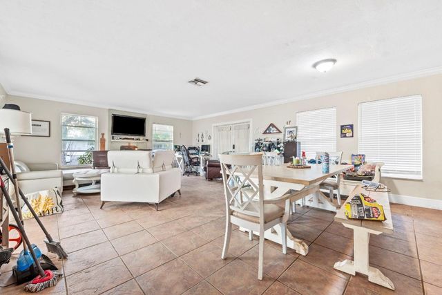 3141 N 73rd Avenue, Hollywood, FL 33024