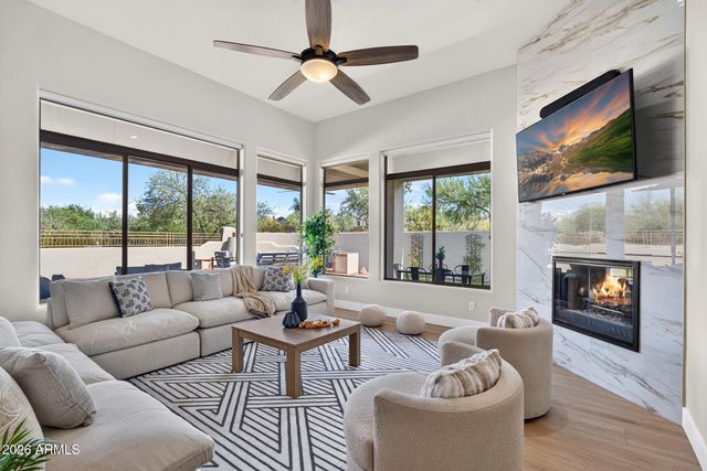 8458 E HAVASUPAI Drive, Scottsdale, AZ 85255