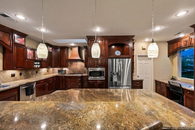 2389 Victoria Circle, Alpine, CA 91901