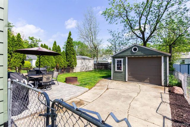 15632 Leona Drive, Redford, MI 48239