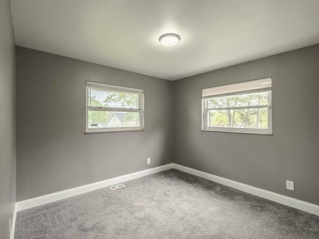 114 Oakwood Estate, Scott Depot, WV 25560