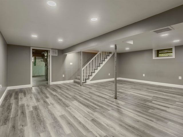 114 Oakwood Estate, Scott Depot, WV 25560
