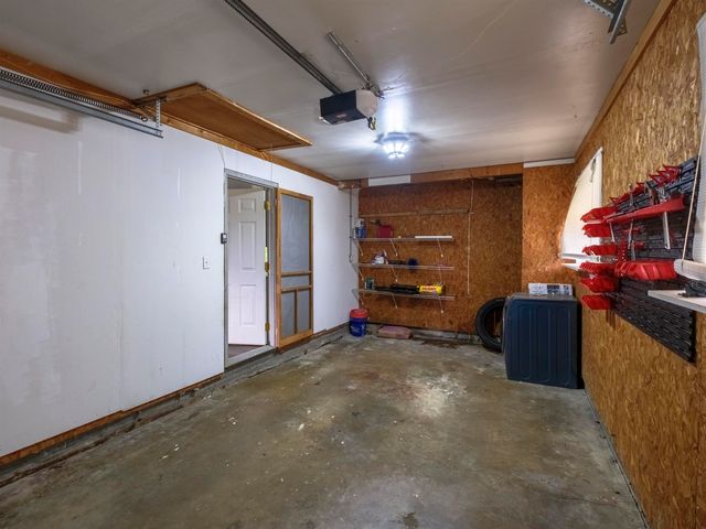 114 Oakwood Estate, Scott Depot, WV 25560